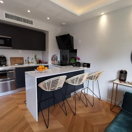 Perfect Place To In Juan-les-pins